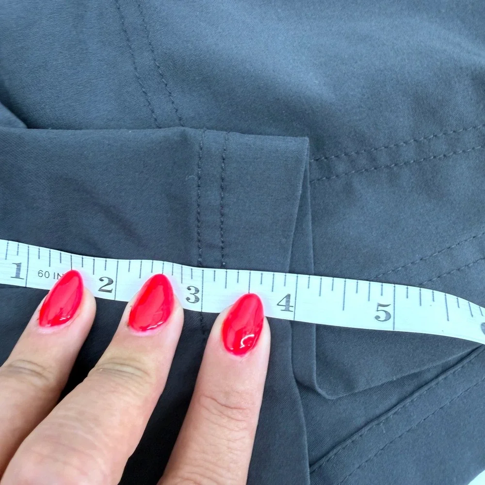 Patagonia Shorts‎ 4 Inch Inseam Size 6 Black Womens Hiking Outdoor Stretch
